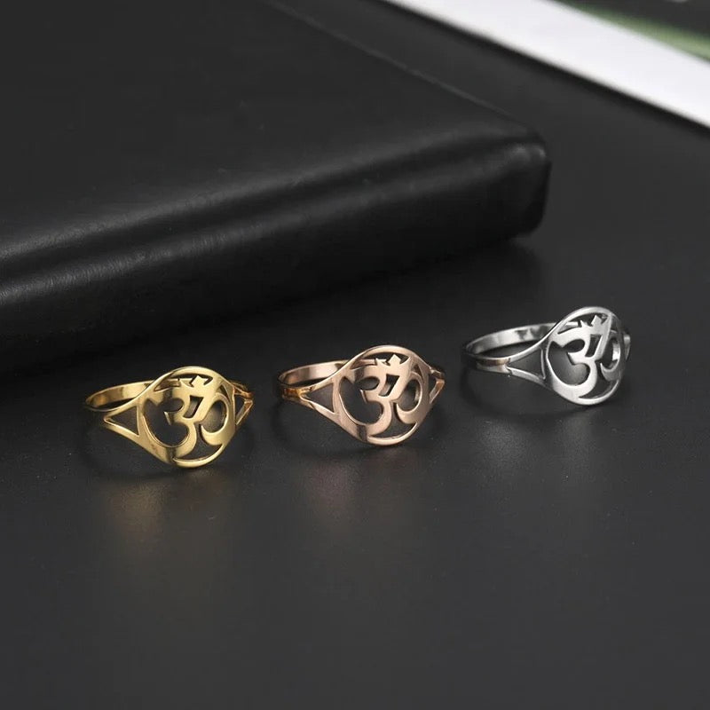 Om / Aum Ring